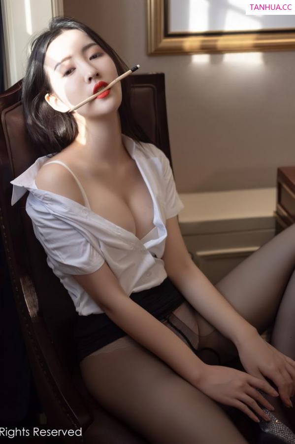 沈梦瑶  宅男女神沈梦瑶 经典的OL制服第23张图片
